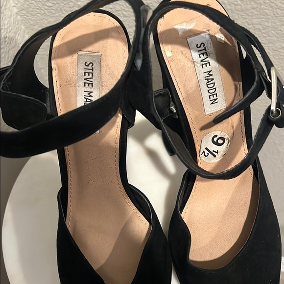 Steve Madden Black Block Heel Sandals - Picture 2 of 3
